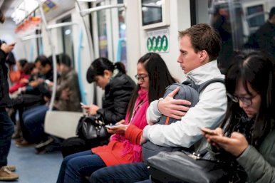 Ruksak Bobby s pretincem za laptop, zaštita protiv krađe, sivi