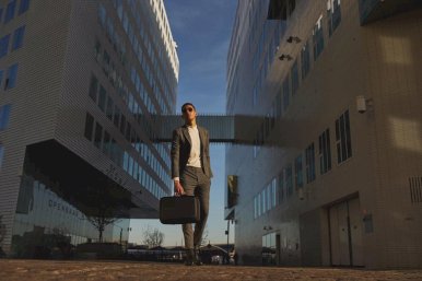 Ruksak Bobby Bizz, s pretincem za laptop , zaštita protiv krađe, crni