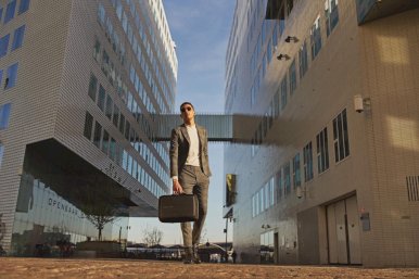 Ruksak Bobby Bizz, s pretincem za laptop , zaštita protiv krađe, crni