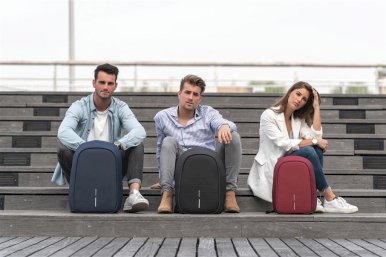 Ruksak Bobby Hero Regular, s pretincem za laptop, zaštita protiv krađe, 16L