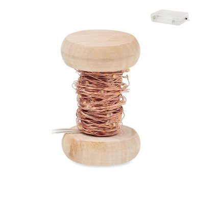 Lampice u toplom žutom svjetlu na drvenom kolut, FAIRY,natur