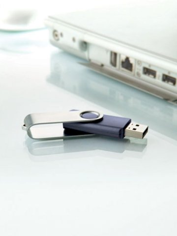 USB Stick, Granada, 8GB, u kartonskoj kutiji