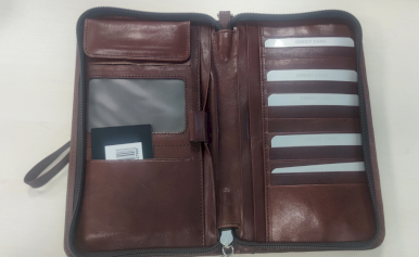 Etui za putovnicu, tamno smeđi POKLON UZ NARUDŽBU - NIJE NA PRODAJU!