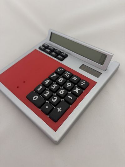 Kalkulator, Own design, peronaliziran po želji kupca, crveni,  POKLON UZ NARUDŽBU, NIJE NA PRODAJU!